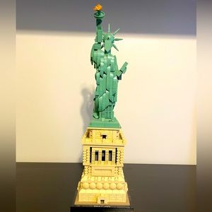 Lego Architecture Statue of Liberty